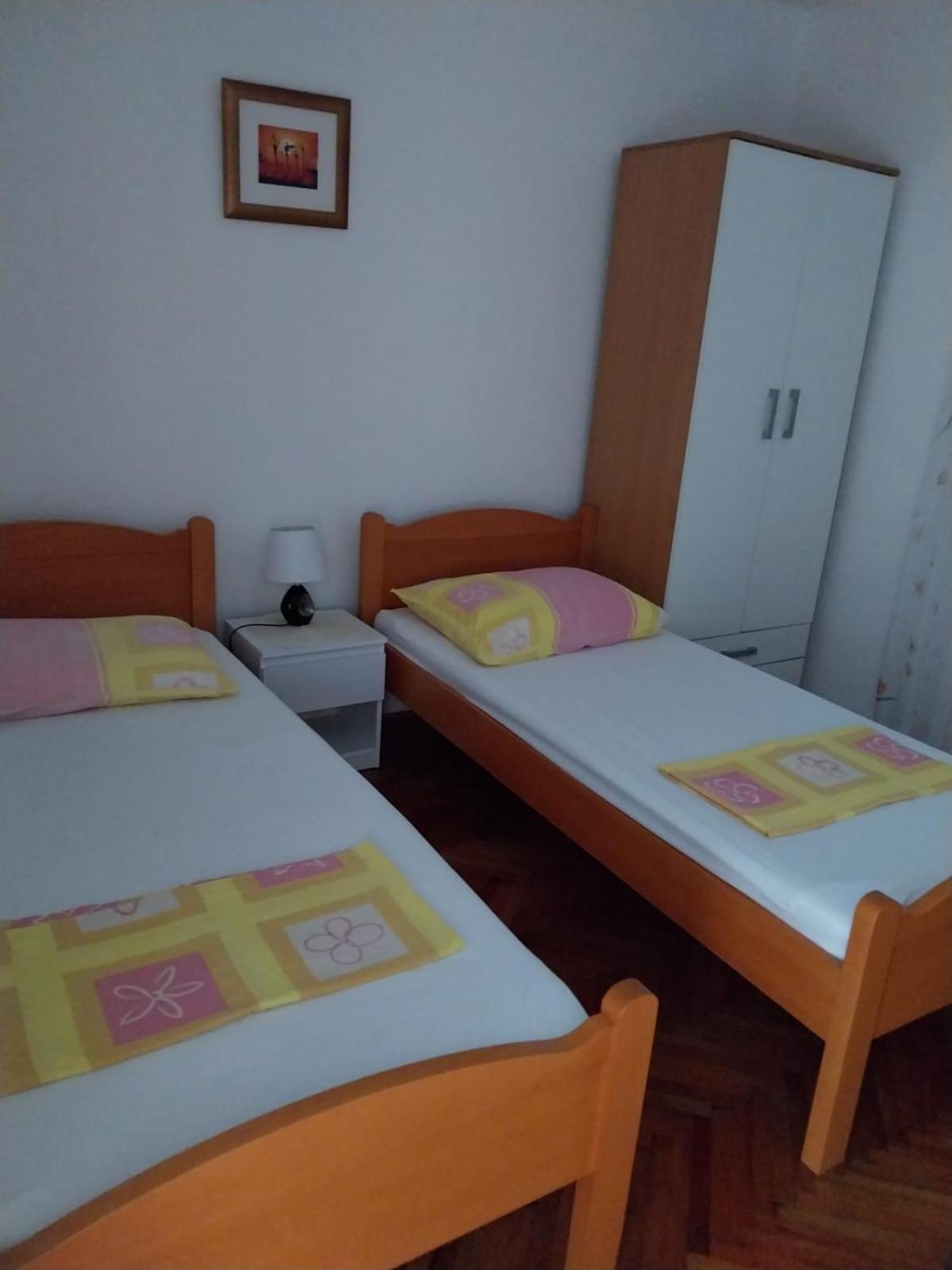 Apartment Miletic Трогир Екстериор снимка